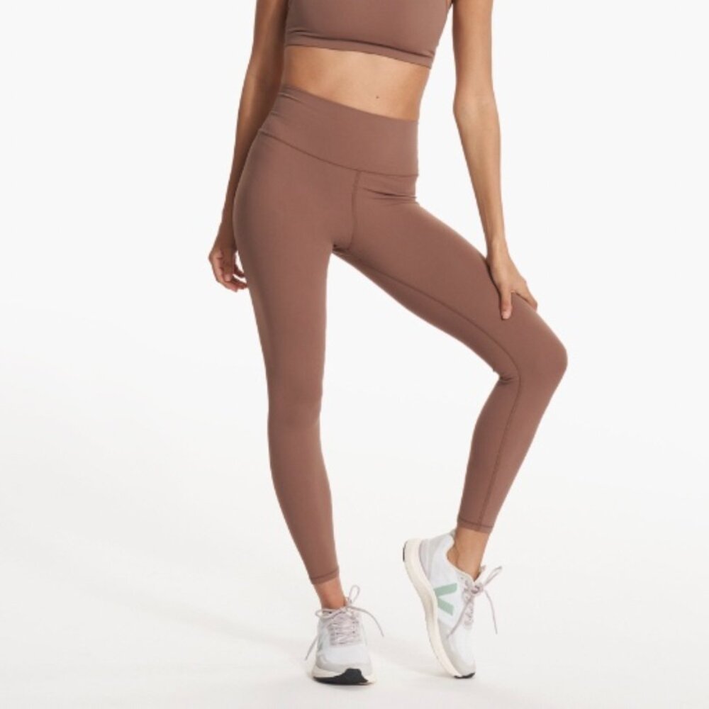 Vuori - All The Feels Legging in Almond Size Medium